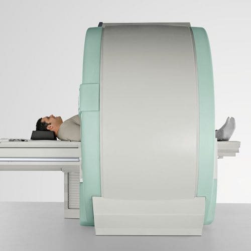 МРТ пояснично-крестцового отдела позвоночника на полуоткрытом томографе